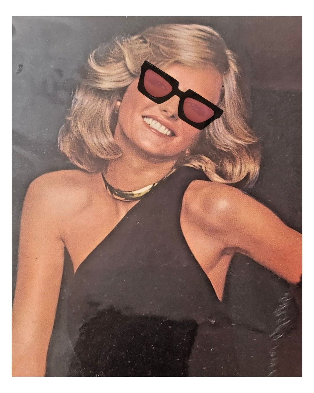 PAZ Heliotropic square sunglasses in noir on model